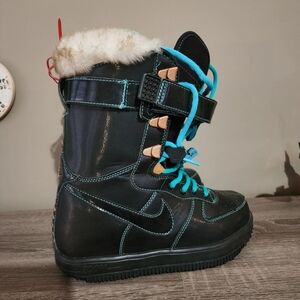 Nike Zoom Force 1's Snowboarding Boot, Womens 5